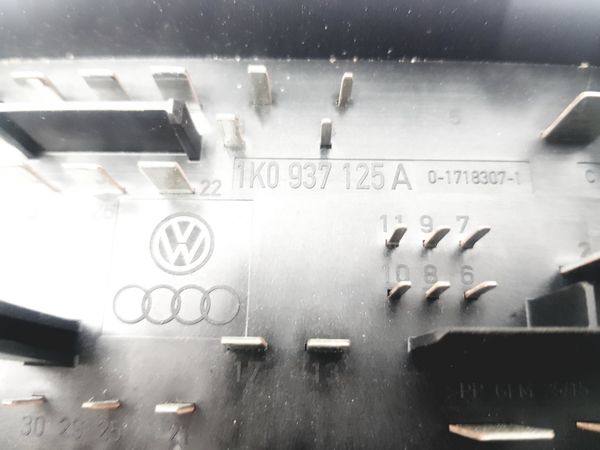 Biztosítéktábla   1K0937125A 0-1718130-1 VW Seat Audi 15367