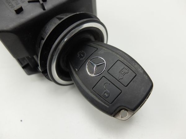 Gyújtáskapcsoló  Mercedes V Vito A6399008100