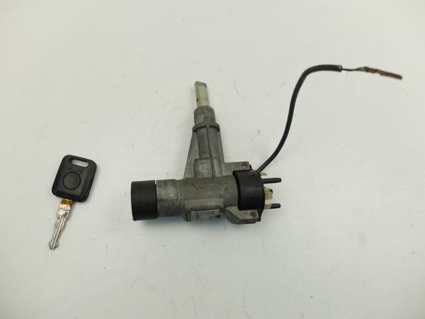 Gyújtáskapcsoló Audi 80 B4 8A0905851