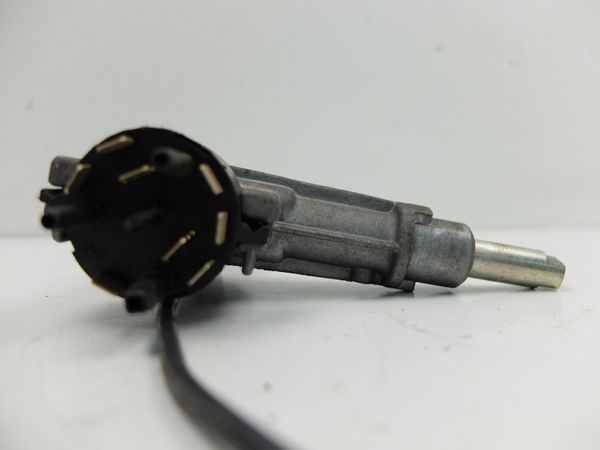 Gyújtáskapcsoló Audi 80 B4 8A0905851