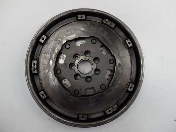 Kettős Tömegű Lendkerék Renault Nissan 8200926712 1.5 DCI LUK
