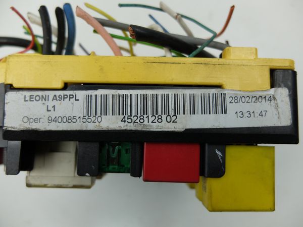 Biztosítéktábla   9804846880 Citroen Peugeot