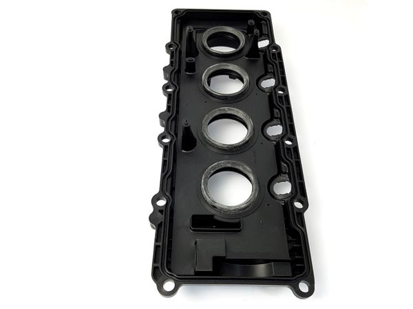 Szelepfedél  Eredeti Renault Mascott 3.0 dCi 7421011227