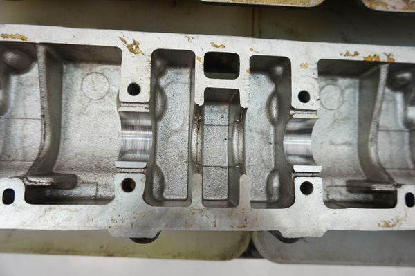 Hengerfej  8200157259 2,0 16V IDE Laguna 2 Renault 7701472664