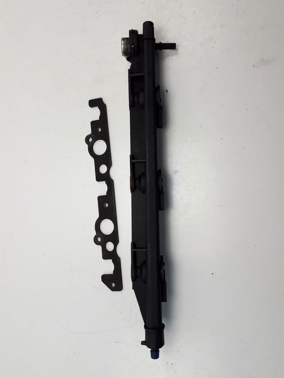 Injektor Híd 9623551580 3.0 V6 Citroen Peugeot Renault  