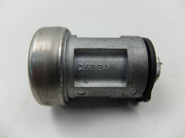 Csomagtéri Ajtó Zárszerkezet Ford Focus MK1 YS4A-43102-FE Q68BA
