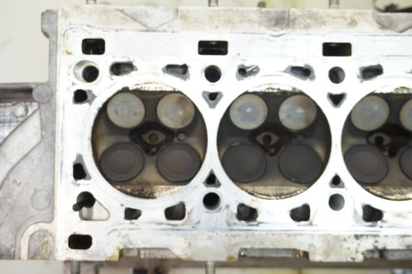 Hengerfej  8200157259 2,0 16V IDE Laguna 2 Renault 7701472664