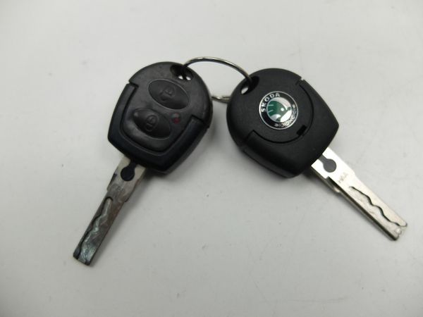Gyújtáskapcsoló Skoda Fabia Octavia 4B0905851B 4B0905849