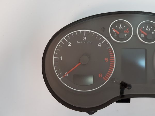 Számláló Fordulatszámmérő  Audi A3 8P 8P0920930F 8964