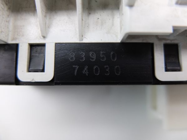 Komputer Kijelző Toyota IQ 83950-74030