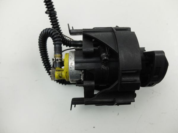 Üzemanyag Szivattyú  BMW 5 E39 1182954 Geber Diesel 1099