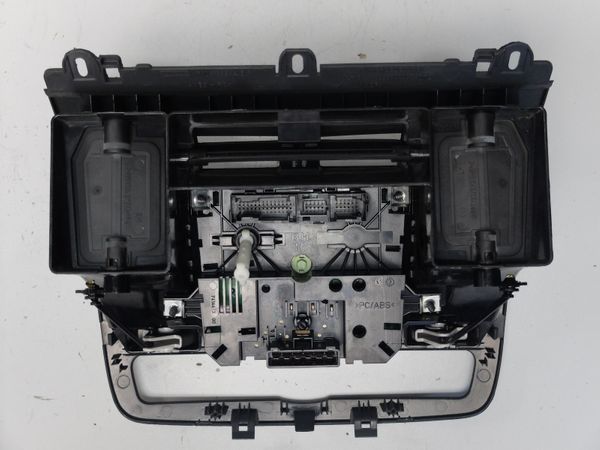 Szellőztető Panel  A6394460728 Mercedes Vito W639