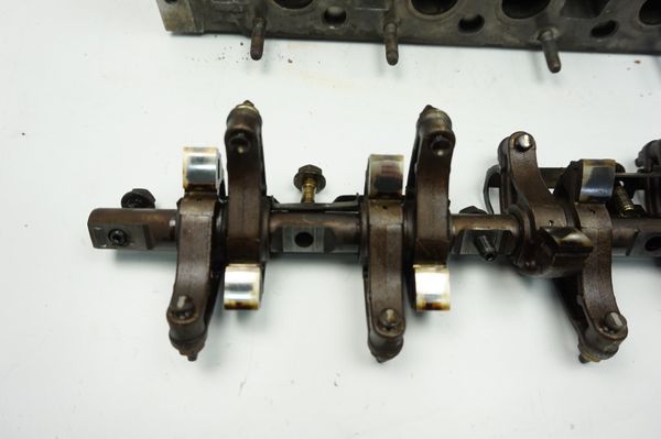 Hengerfej  1,2 8v E7F  Renault Clio 1 