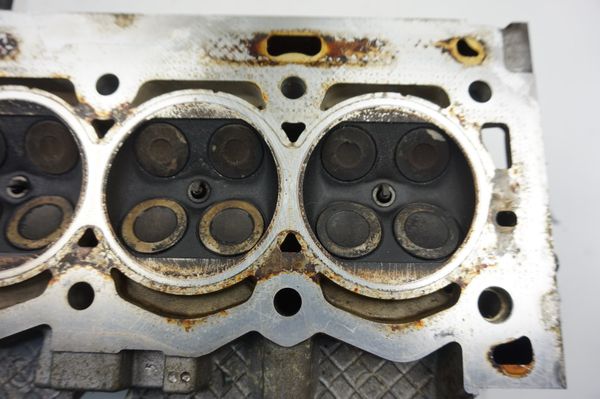 Hengerfej 9656249480 0200FZ 1.4 16v KFU Peugeot Citroen