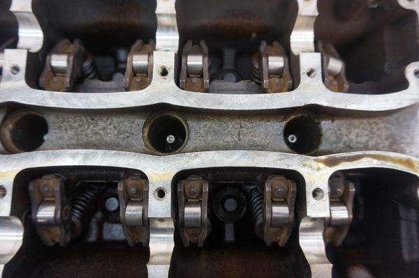 Hengerfej 9645502410 0200FZ Citroen Peugeot 1.4 16v KFU 