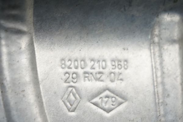 Kollektor Védőburkolat 8200210968 Renault 1.8 2.0 16v 