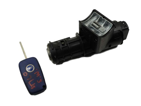 Gyújtáskapcsoló  Fiat Stilo 00467601520 61001500 TRW 1016