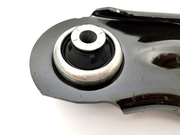 Felfüggesztés Lengőkarja Bal Eredeti Kangoo Kubistar Citan 8200586561 