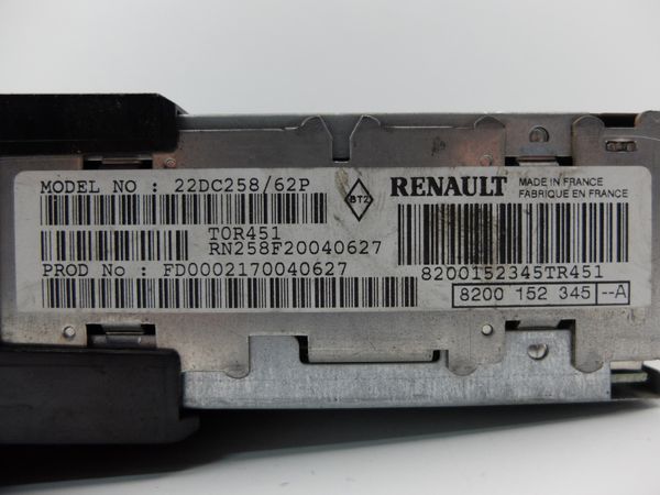 Kazettás Rádió Renault Scenic 8200152345 22DC258/62P 8557